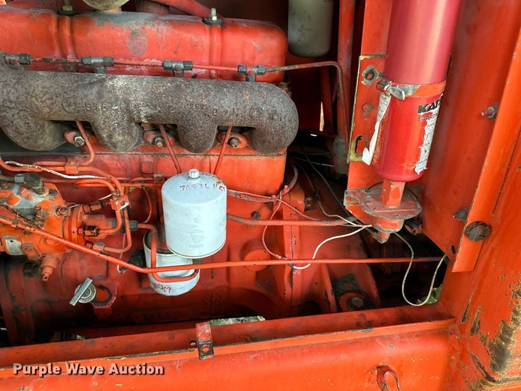 image for item EJ7217 1982 Case  586D forklift