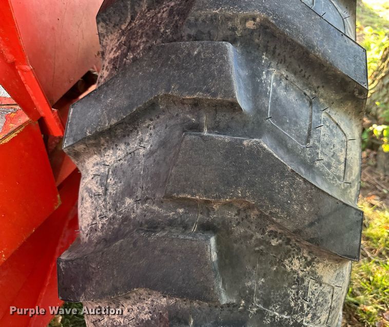 image for item EJ7217 1982 Case  586D forklift