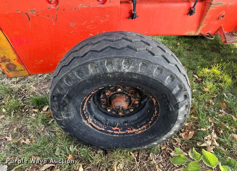 image for item EJ7217 1982 Case  586D forklift