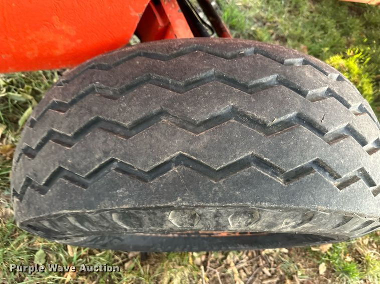 image for item EJ7217 1982 Case  586D forklift