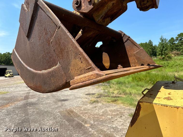 image for item EJ8837 1997 Gradall G3WD wheeled excavator