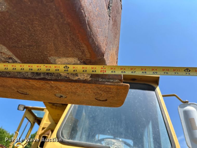 image for item EJ8837 1997 Gradall G3WD wheeled excavator