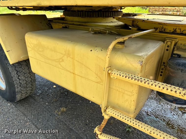 image for item EJ8837 1997 Gradall G3WD wheeled excavator