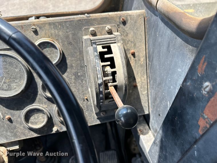 image for item EJ8837 1997 Gradall G3WD wheeled excavator