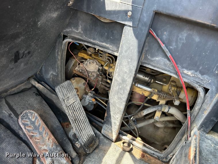 image for item EJ8837 1997 Gradall G3WD wheeled excavator