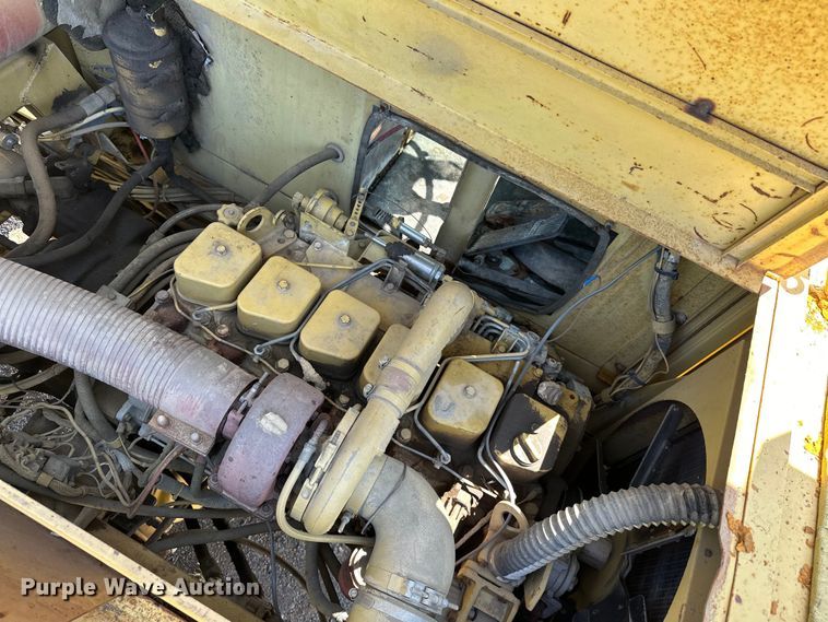 image for item EJ8837 1997 Gradall G3WD wheeled excavator