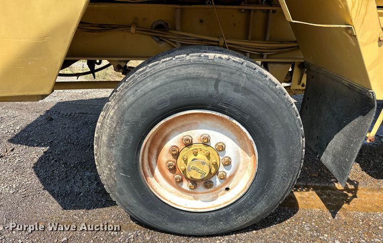 image for item EJ8837 1997 Gradall G3WD wheeled excavator