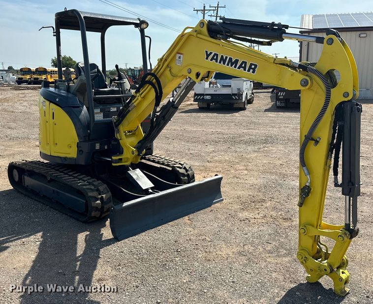image for item EJ8849 2015 Yanmar VI035-6A mini excavator