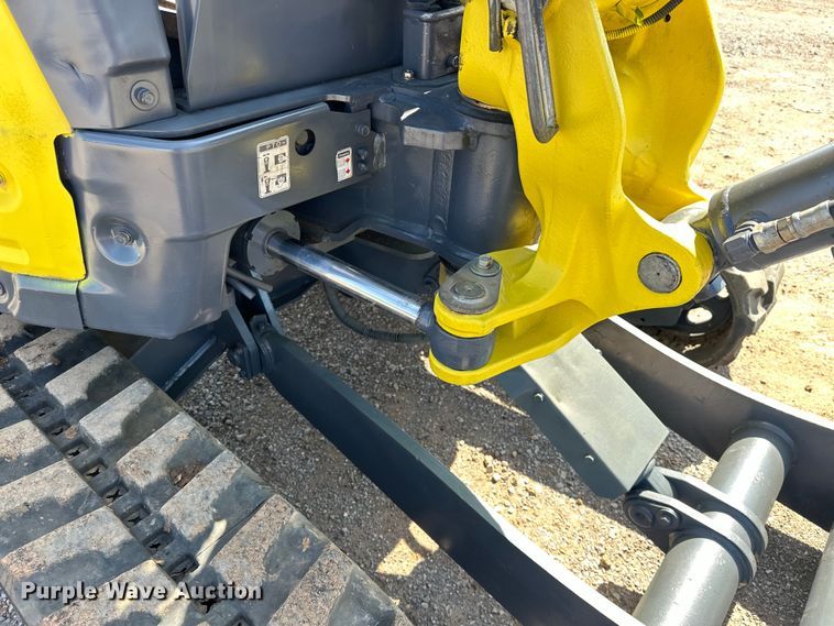 image for item EJ8849 2015 Yanmar VI035-6A mini excavator