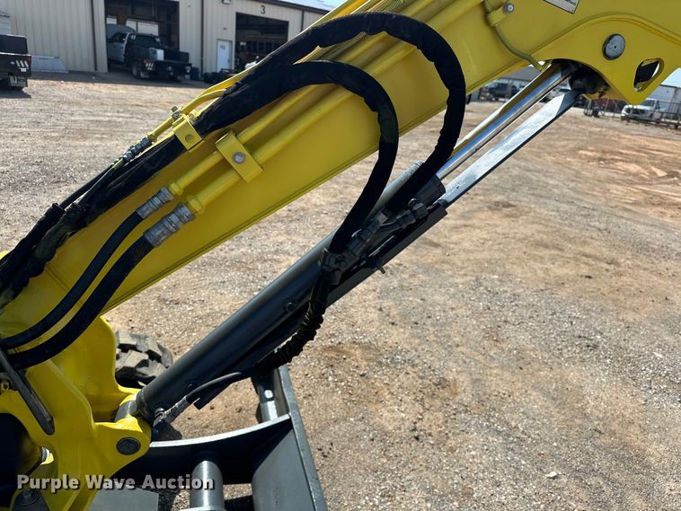 image for item EJ8849 2015 Yanmar VI035-6A mini excavator