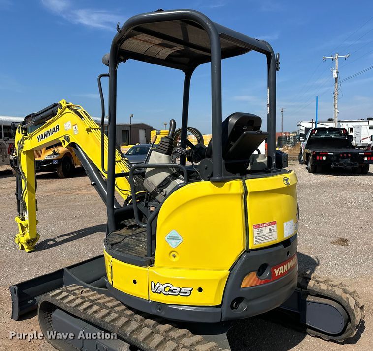 image for item EJ8849 2015 Yanmar VI035-6A mini excavator
