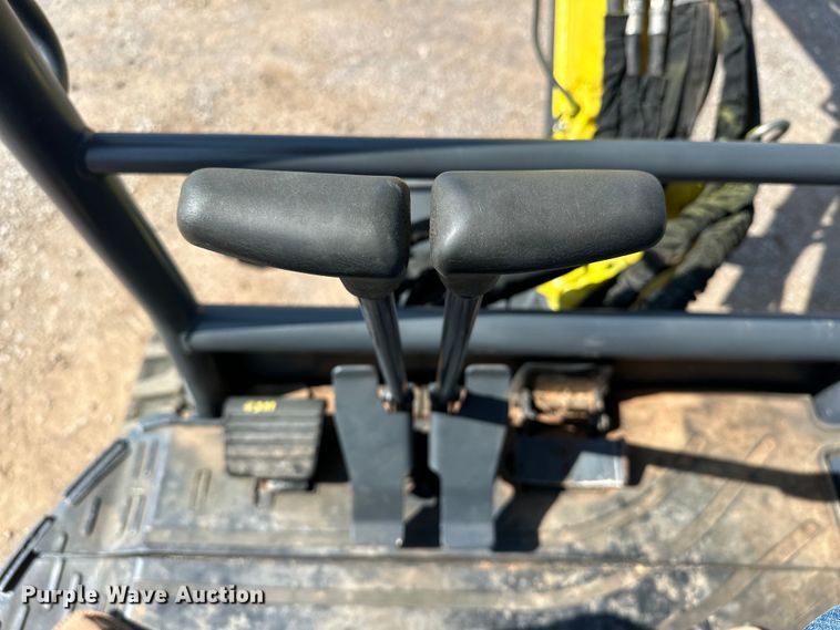 image for item EJ8849 2015 Yanmar VI035-6A mini excavator