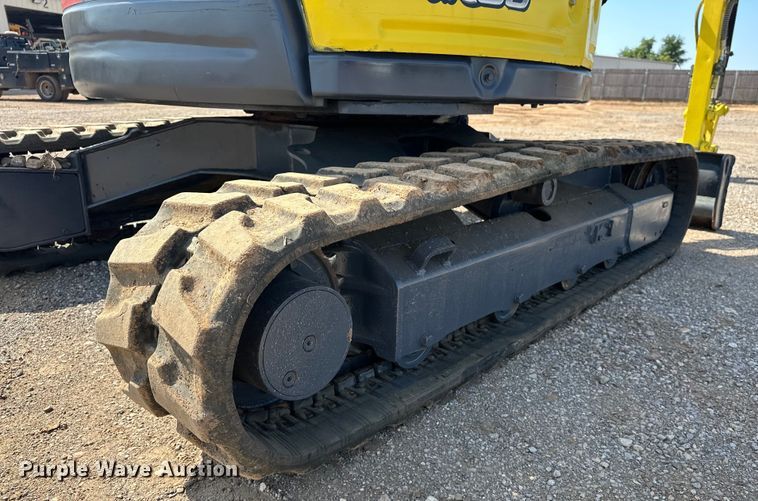 image for item EJ8849 2015 Yanmar VI035-6A mini excavator