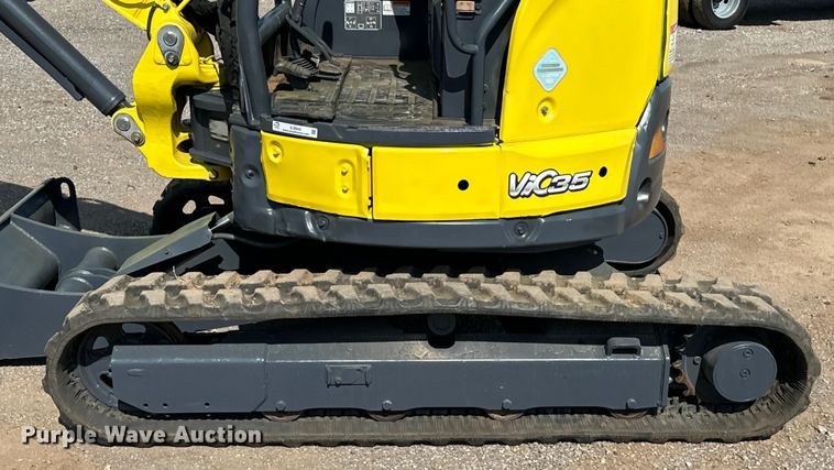 image for item EJ8849 2015 Yanmar VI035-6A mini excavator