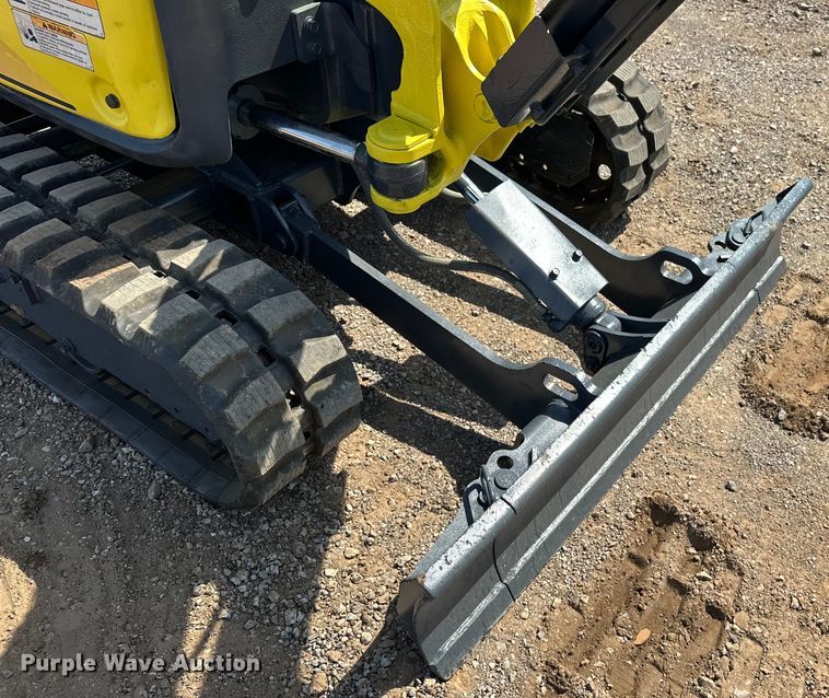 image for item EJ8850 2014 Yanmar VI017 mini excavator