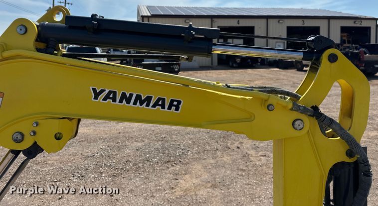 image for item EJ8850 2014 Yanmar VI017 mini excavator