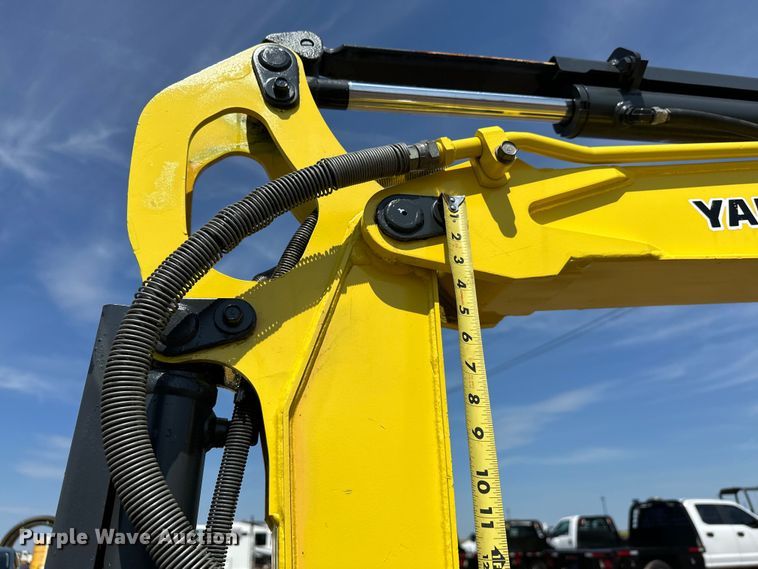 image for item EJ8850 2014 Yanmar VI017 mini excavator