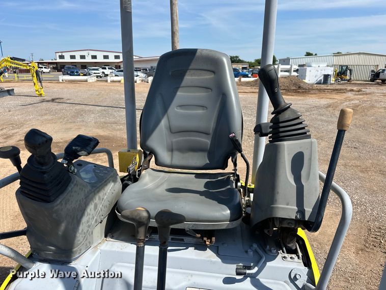 image for item EJ8850 2014 Yanmar VI017 mini excavator