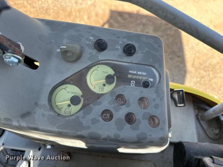 image for item EJ8850 2014 Yanmar VI017 mini excavator