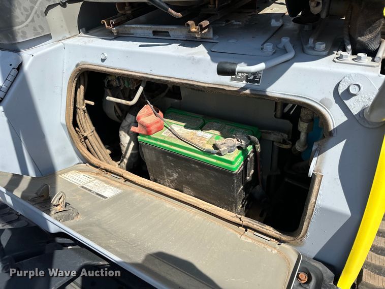 image for item EJ8850 2014 Yanmar VI017 mini excavator