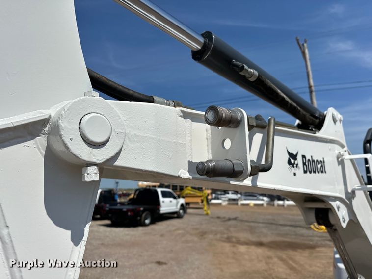 image for item EJ8851 2013 Bobcat  E35M mini excavator