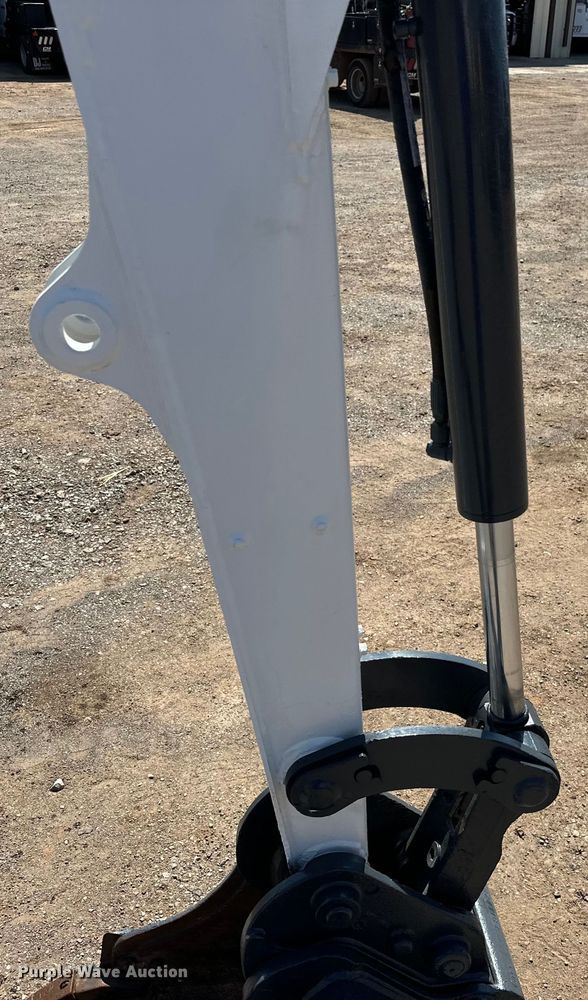 image for item EJ8851 2013 Bobcat  E35M mini excavator