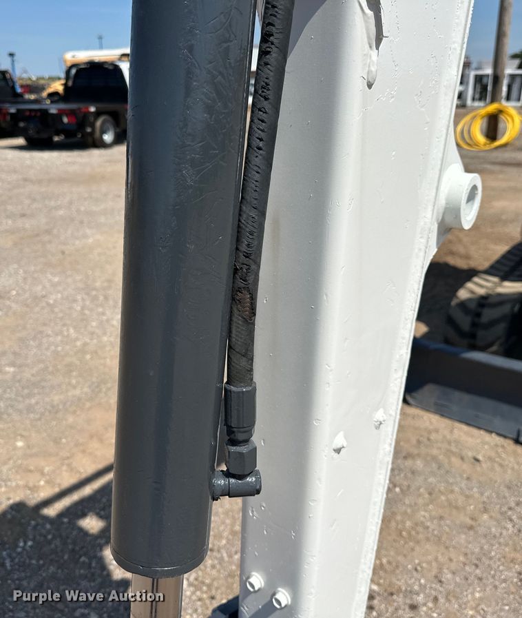 image for item EJ8851 2013 Bobcat  E35M mini excavator