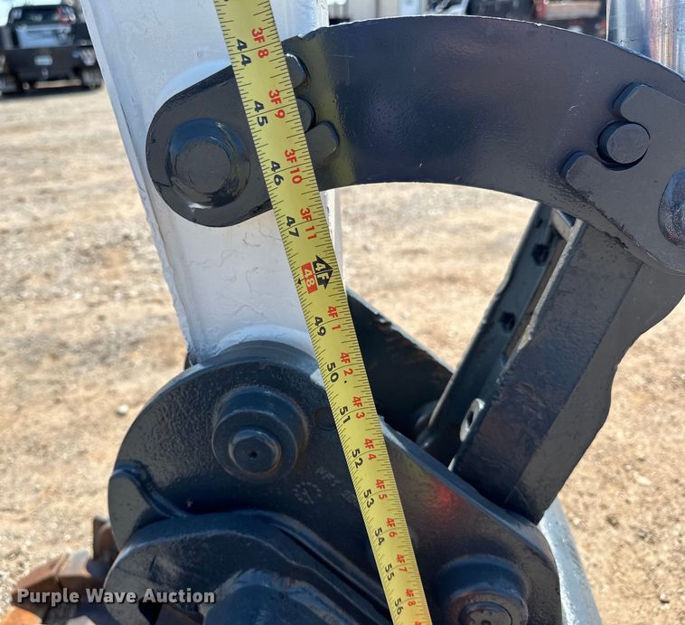 image for item EJ8851 2013 Bobcat  E35M mini excavator