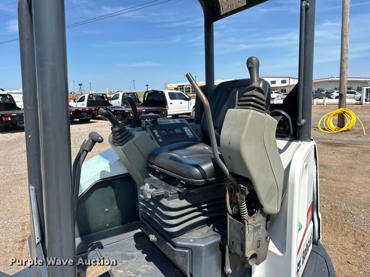 image for item EJ8851 2013 Bobcat  E35M mini excavator