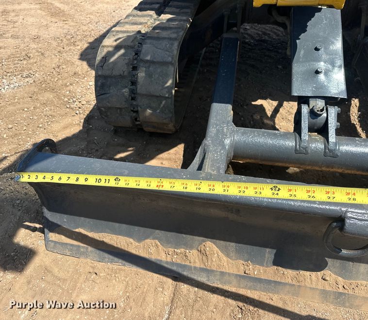 image for item EJ8852 2013 John Deere  27D mini excavator