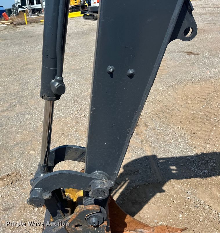 image for item EJ8852 2013 John Deere  27D mini excavator