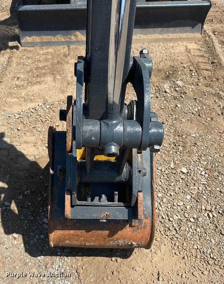 image for item EJ8852 2013 John Deere  27D mini excavator