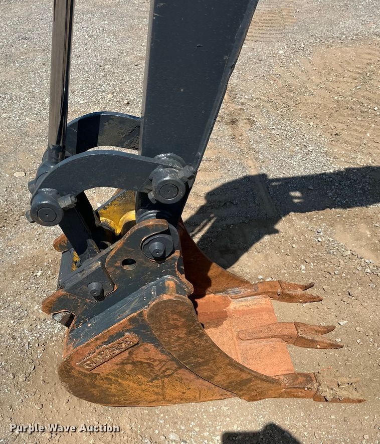 image for item EJ8852 2013 John Deere  27D mini excavator