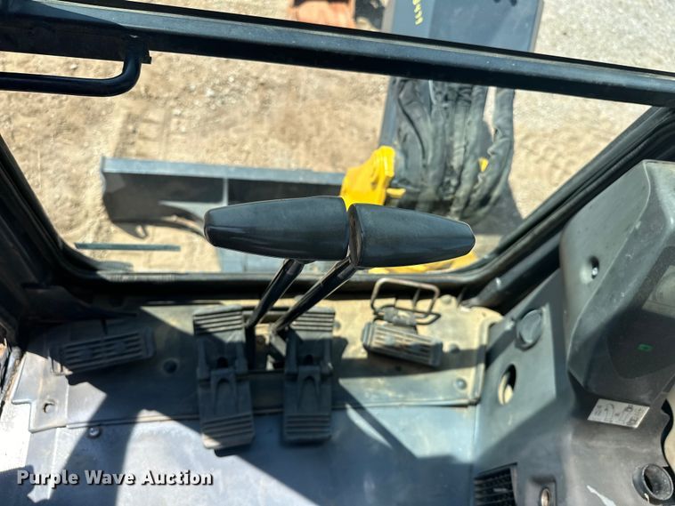 image for item EJ8852 2013 John Deere  27D mini excavator