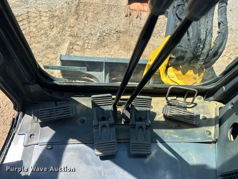 image for item EJ8852 2013 John Deere  27D mini excavator