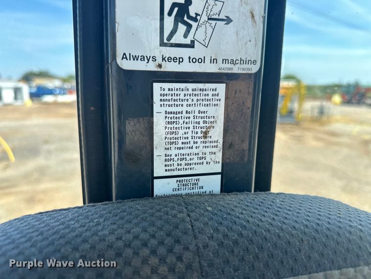 image for item EJ8852 2013 John Deere  27D mini excavator