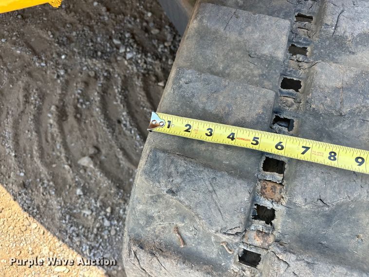 image for item EJ8852 2013 John Deere  27D mini excavator