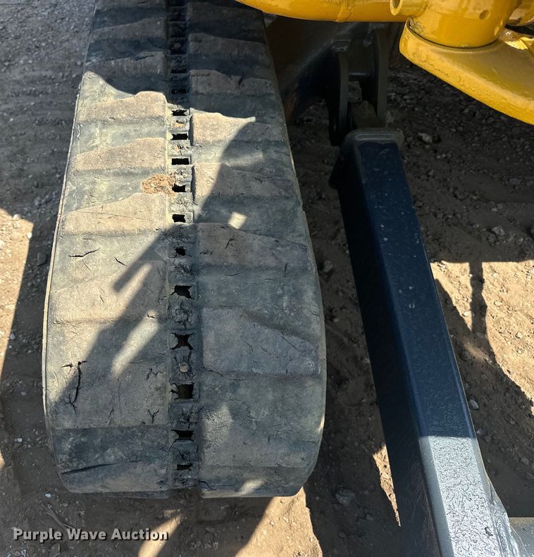 image for item EJ8852 2013 John Deere  27D mini excavator