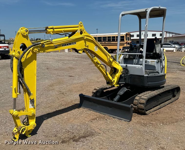 image for item EJ8853 2011 Yanmar  Vi035-5B mini excavator