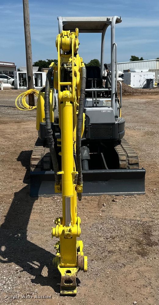 image for item EJ8853 2011 Yanmar  Vi035-5B mini excavator