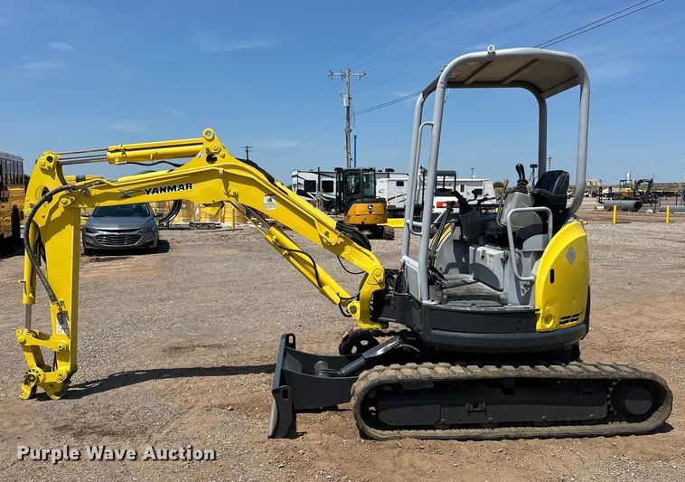 image for item EJ8853 2011 Yanmar  Vi035-5B mini excavator