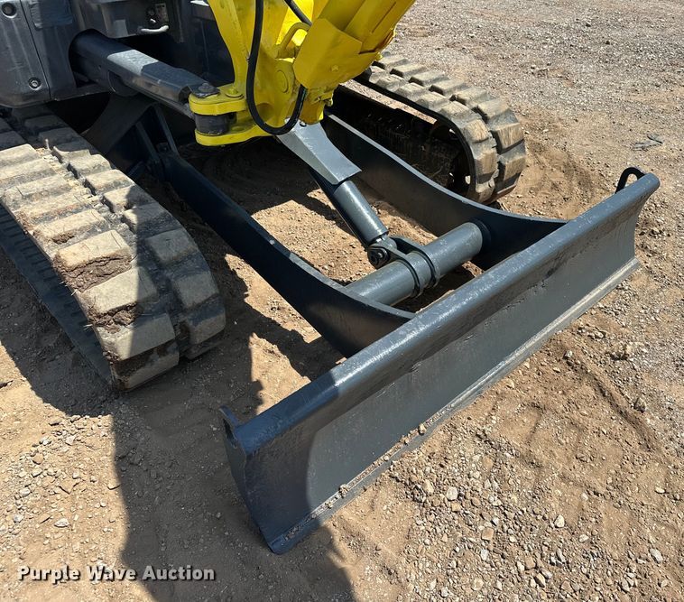 image for item EJ8853 2011 Yanmar  Vi035-5B mini excavator