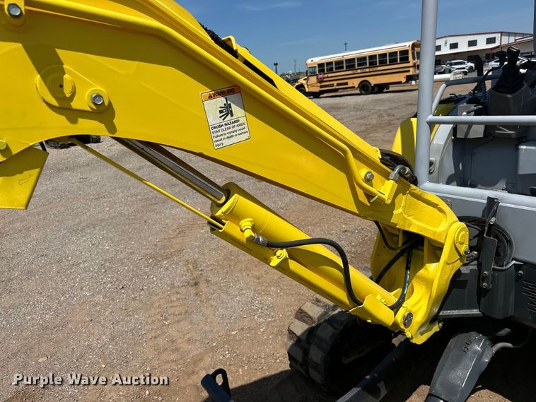 image for item EJ8853 2011 Yanmar  Vi035-5B mini excavator