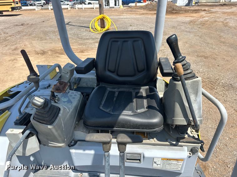 image for item EJ8853 2011 Yanmar  Vi035-5B mini excavator