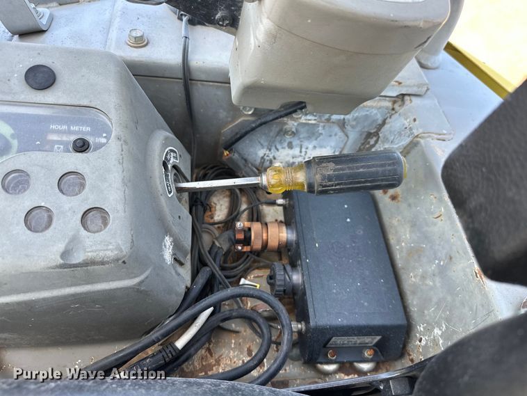 image for item EJ8853 2011 Yanmar  Vi035-5B mini excavator