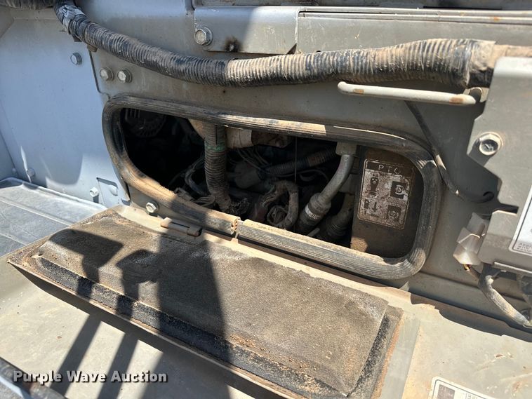 image for item EJ8853 2011 Yanmar  Vi035-5B mini excavator