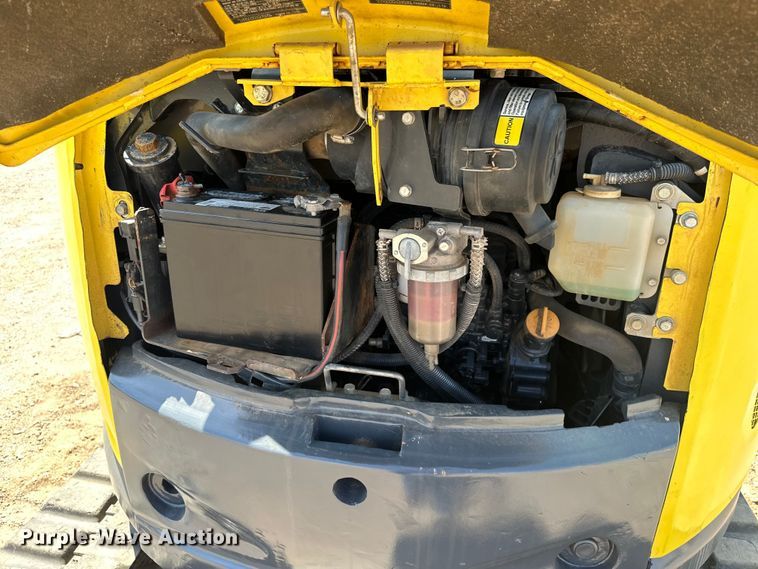 image for item EJ8853 2011 Yanmar  Vi035-5B mini excavator