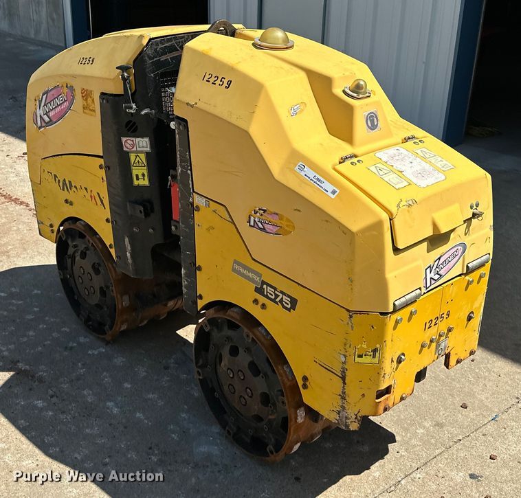 image for item EJ8857 2017 Ammann RamMax 1575 trench compactor