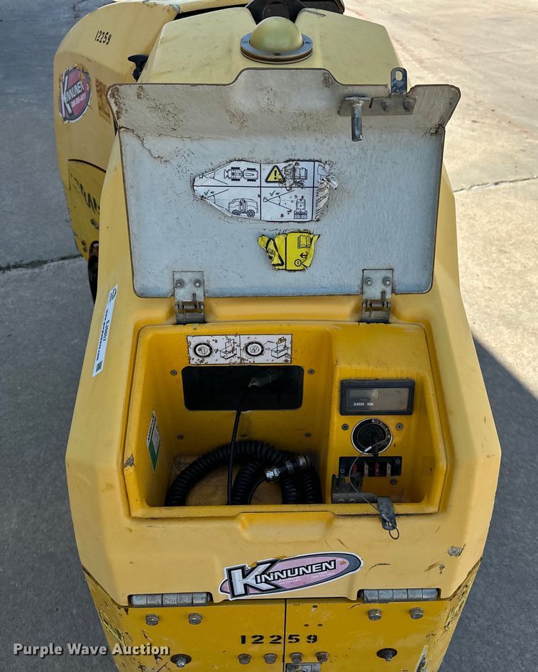 image for item EJ8857 2017 Ammann RamMax 1575 trench compactor