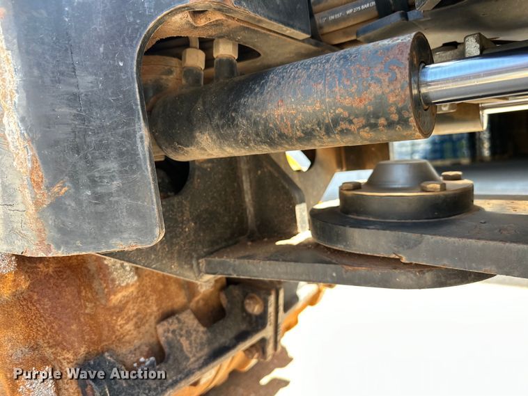 image for item EJ8857 2017 Ammann RamMax 1575 trench compactor